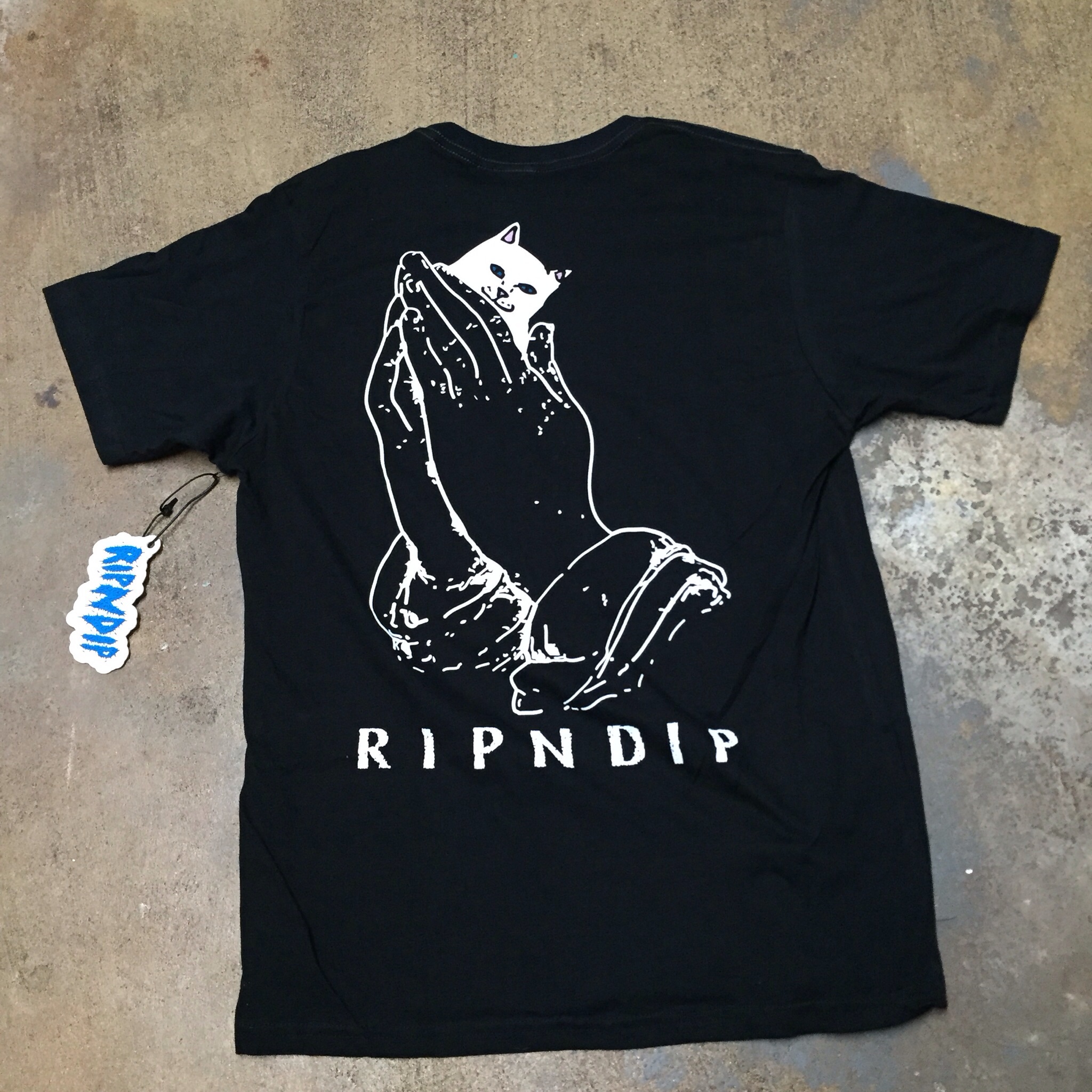 Rip n dip Lord Nermal pocket tee! 