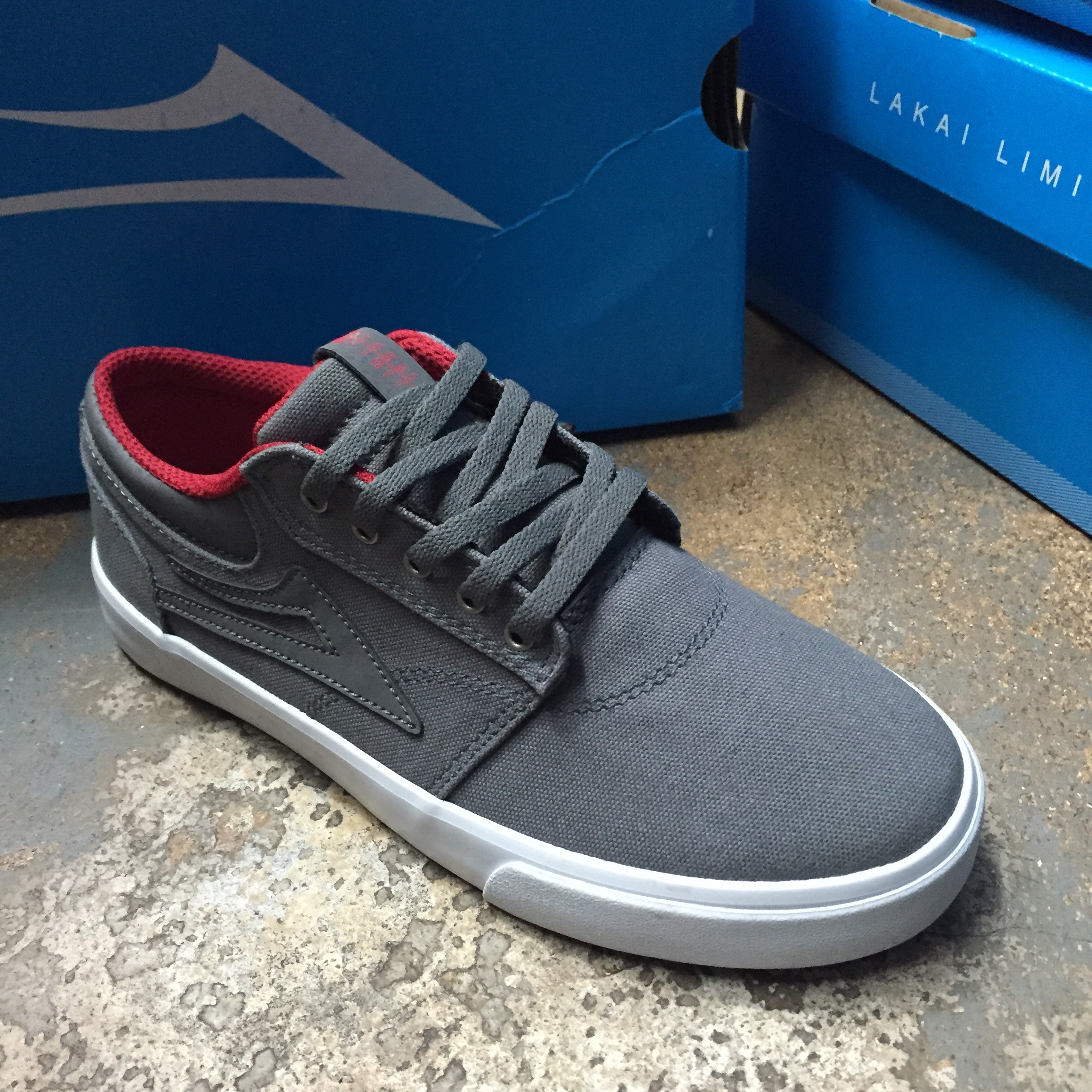 Lakai kids Griffin (wild dove suede)