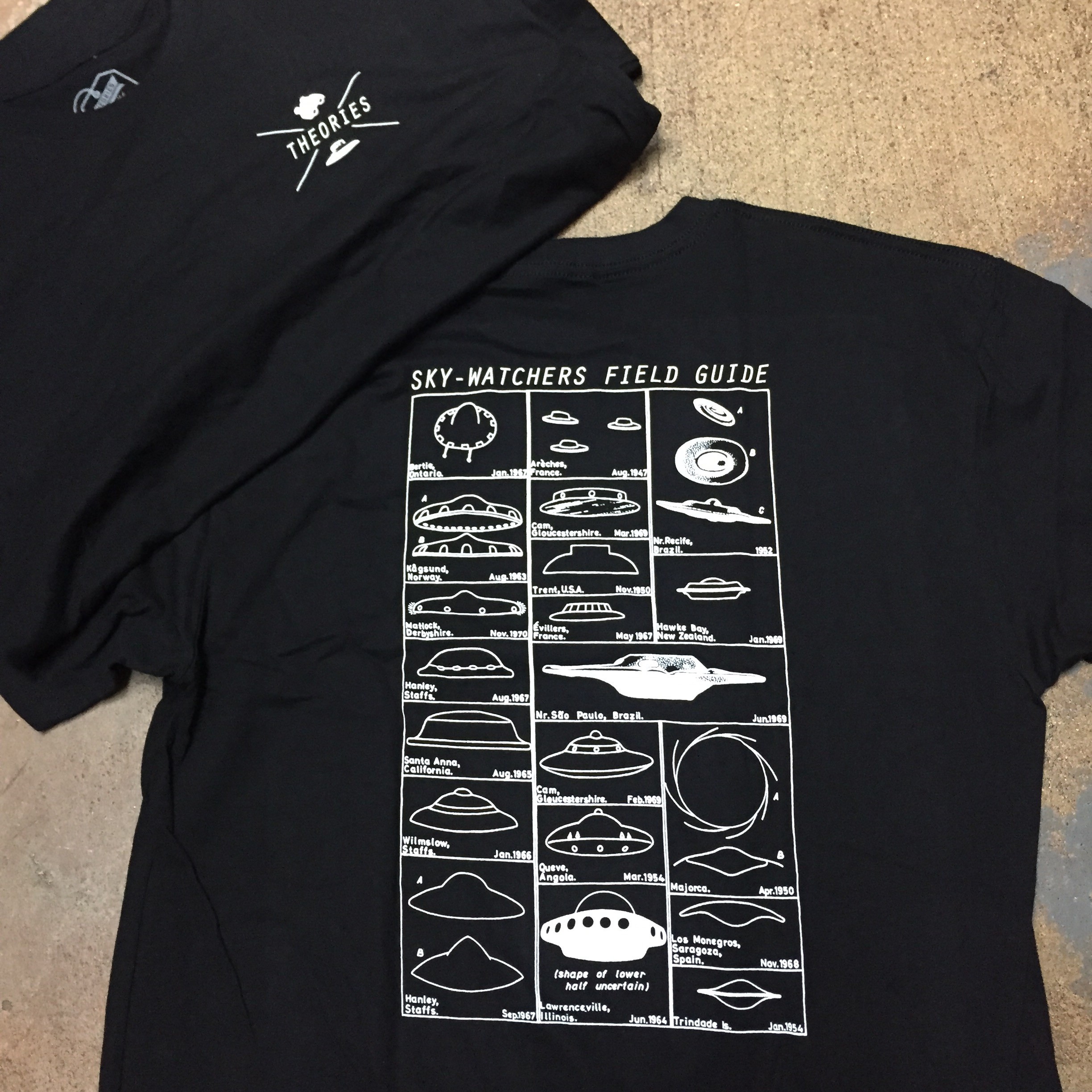 Theories sky-Watchers Field Guide Tee